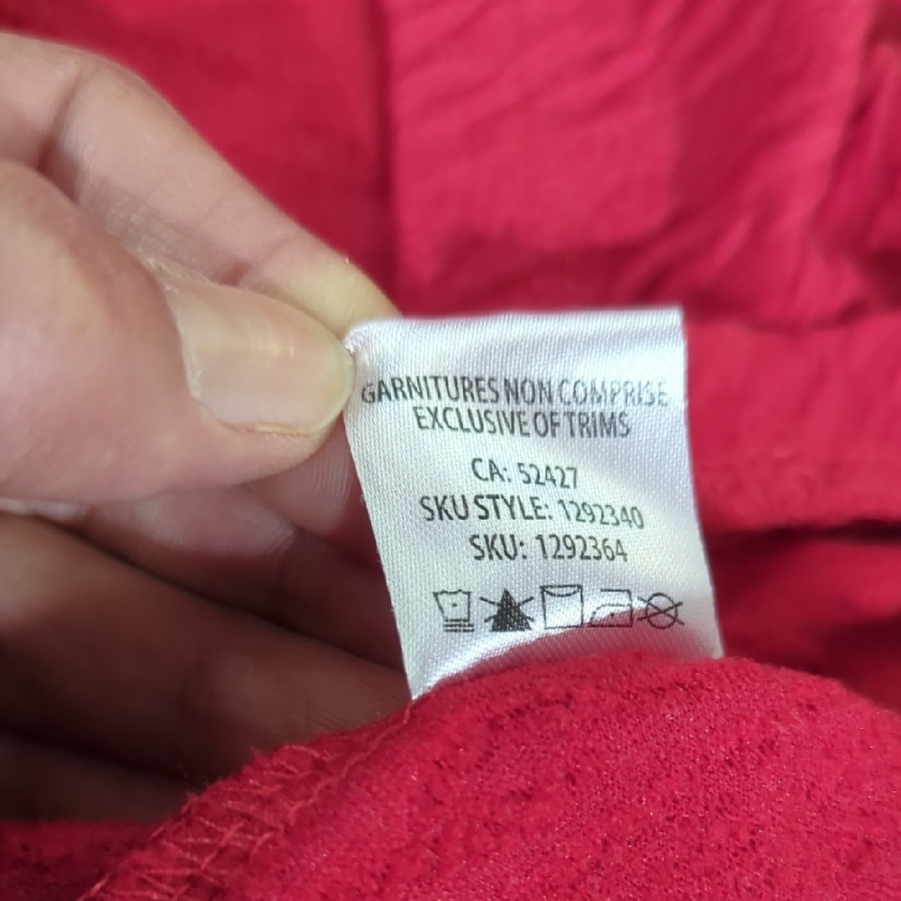 Size XL Women's2 Dye 4 Red Button-Detail Sweater Top - Picture 9 of 14